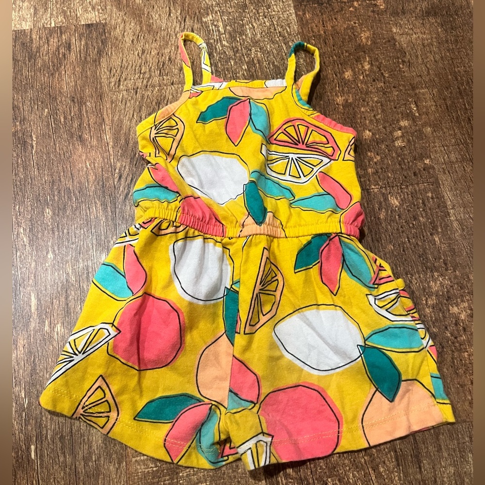Girls 2T Fruity and Bright Romper w/Pockets!